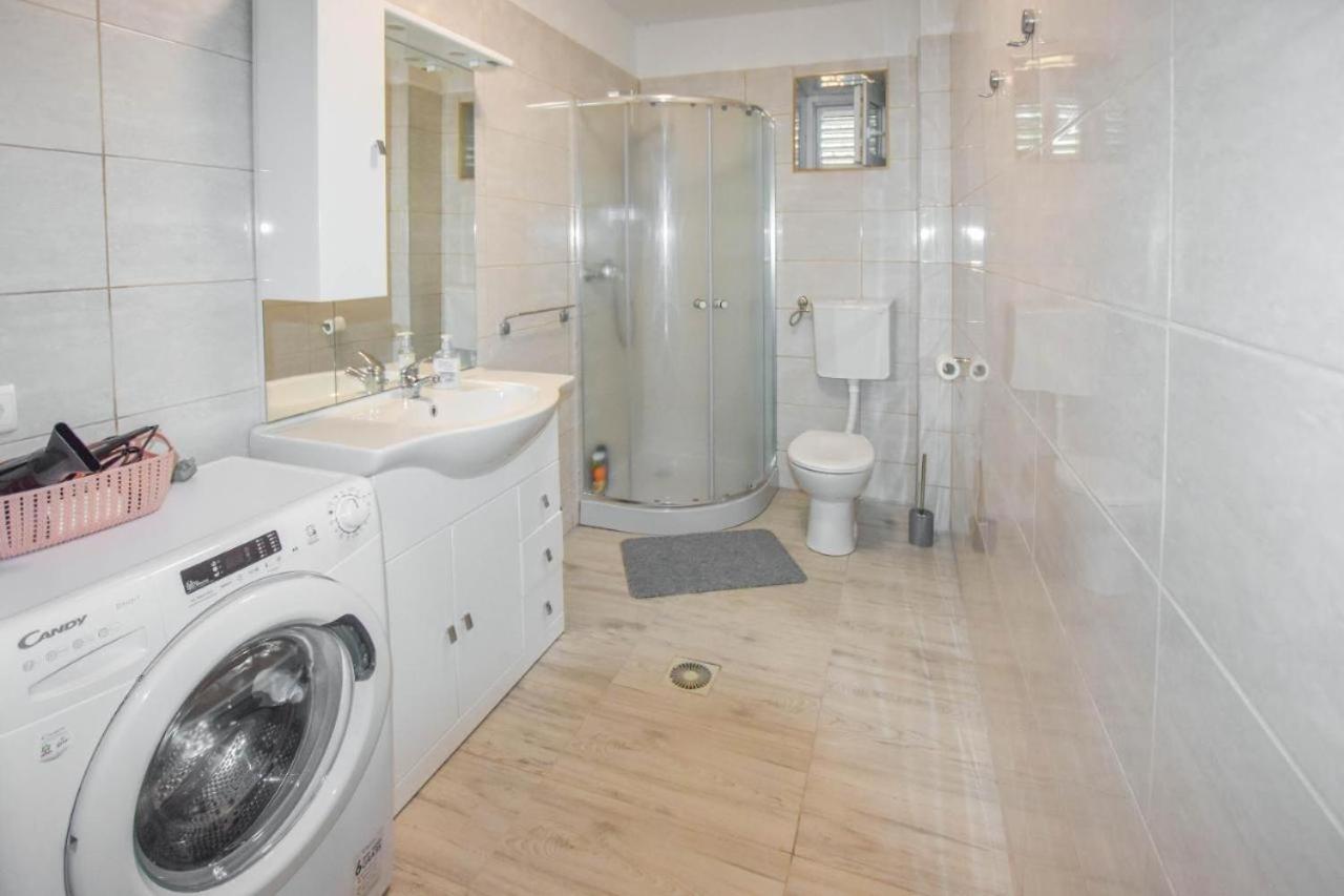 Suite Apartment Toni Poljana  Екстер'єр фото